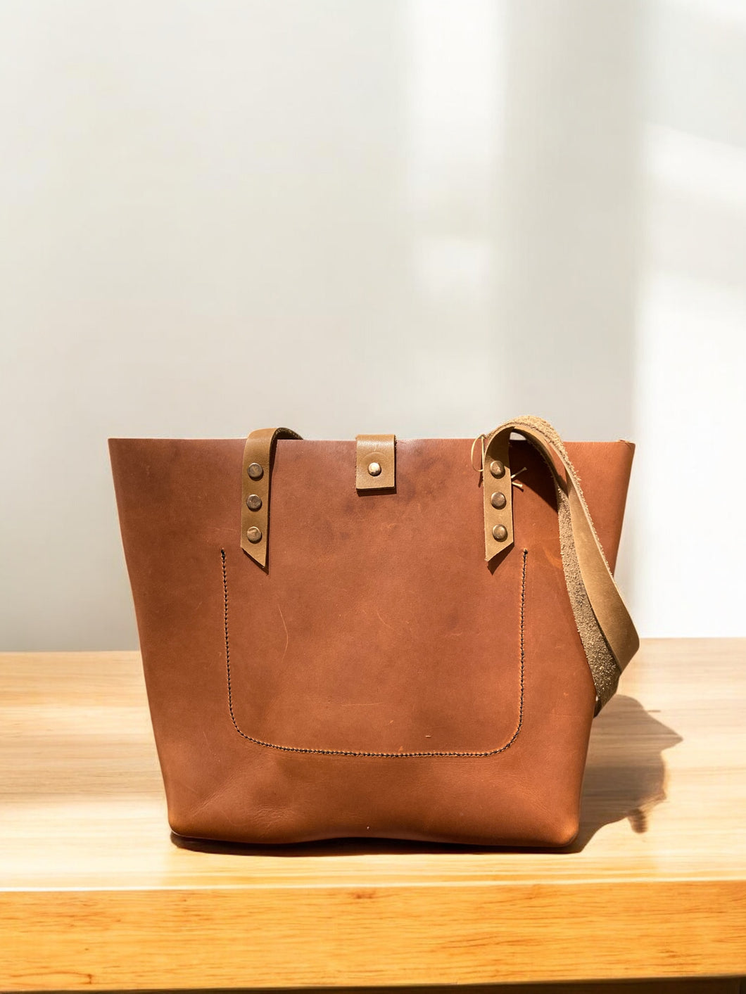 Light Tan Purse 1, Laughing Blackbird