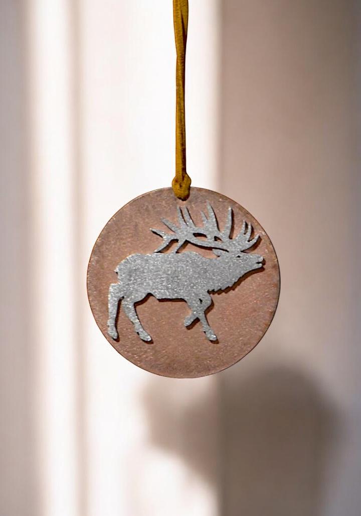 Round metal Elk  Ornament, Dave Larson Metal