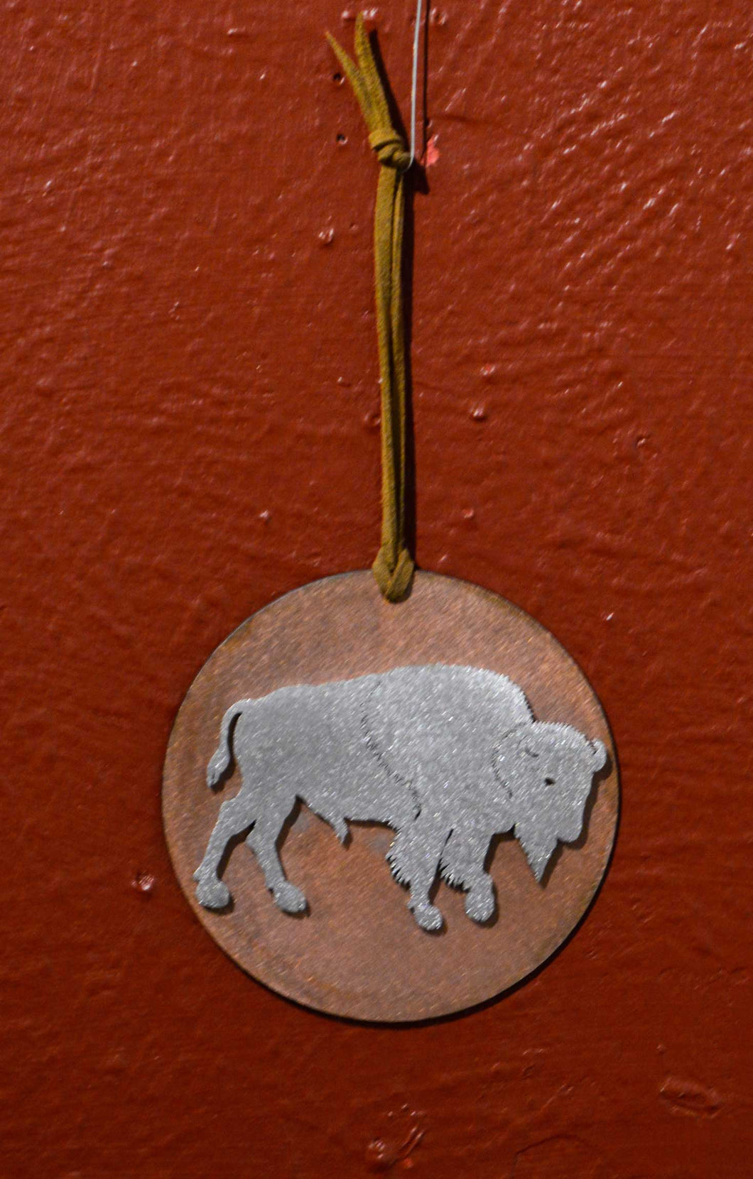 Round metal buffalo Ornament, Dave Larson Metal