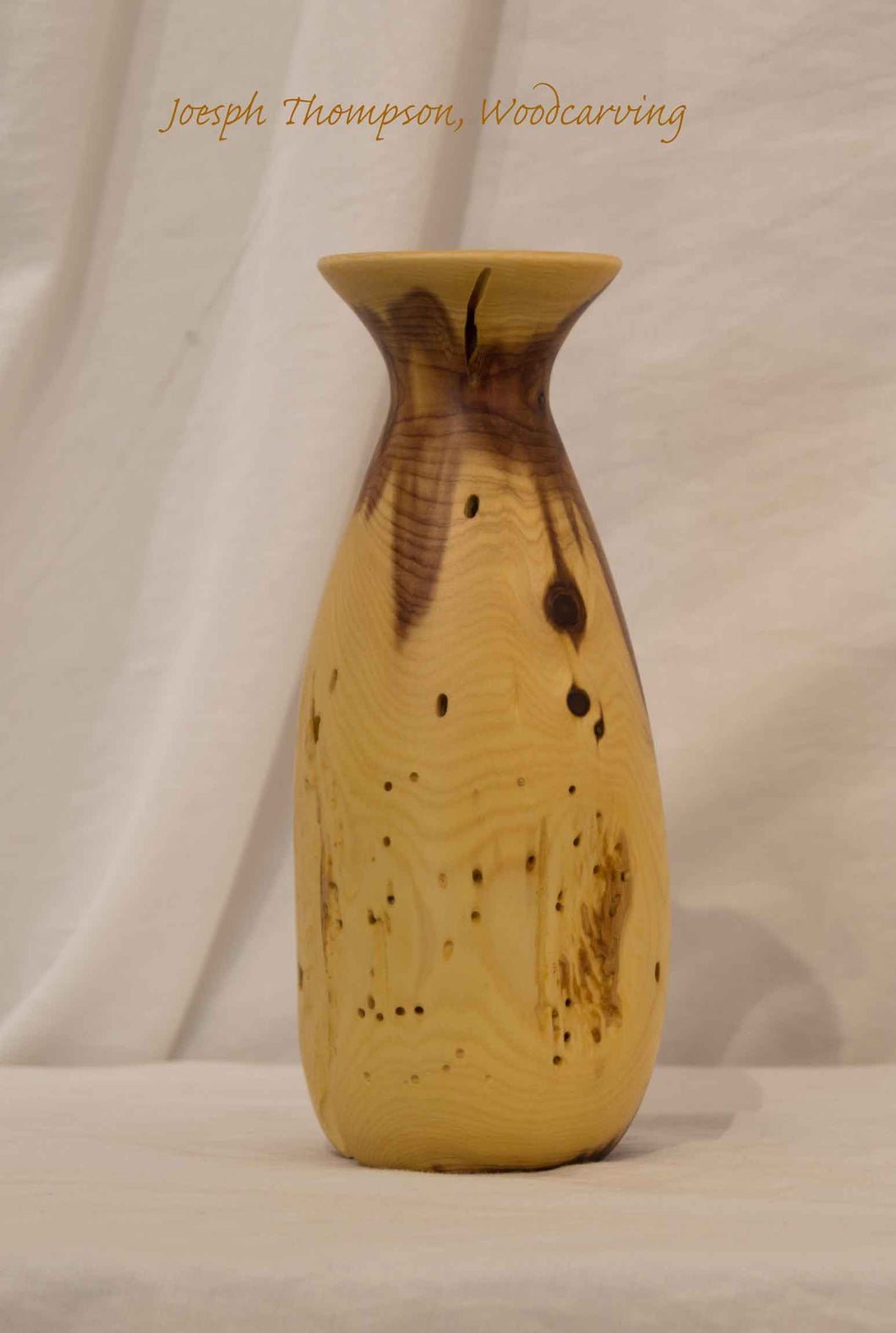Small Juniper Vase 18, Joseph Thompson, Woodcarving